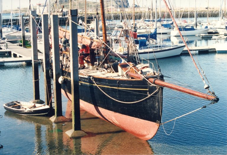 Pilot Cutters under Sail Tom Cunliffe